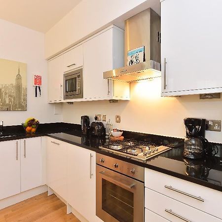 Amber Nike Apartments Лондон Экстерьер фото
