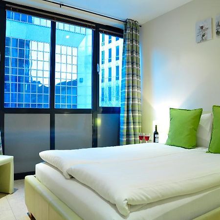 Amber Nike Apartments Лондон Экстерьер фото